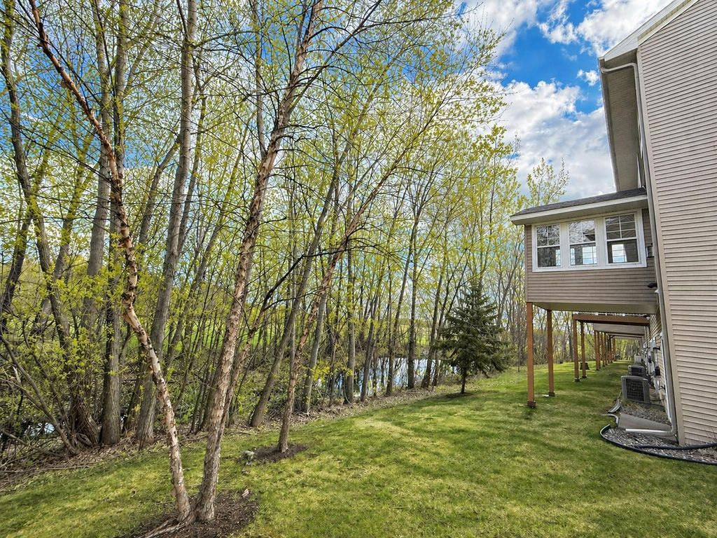 Photo of 11149 76th Lane NE, Albertville, MN 55301 (MLS # 7066012)
