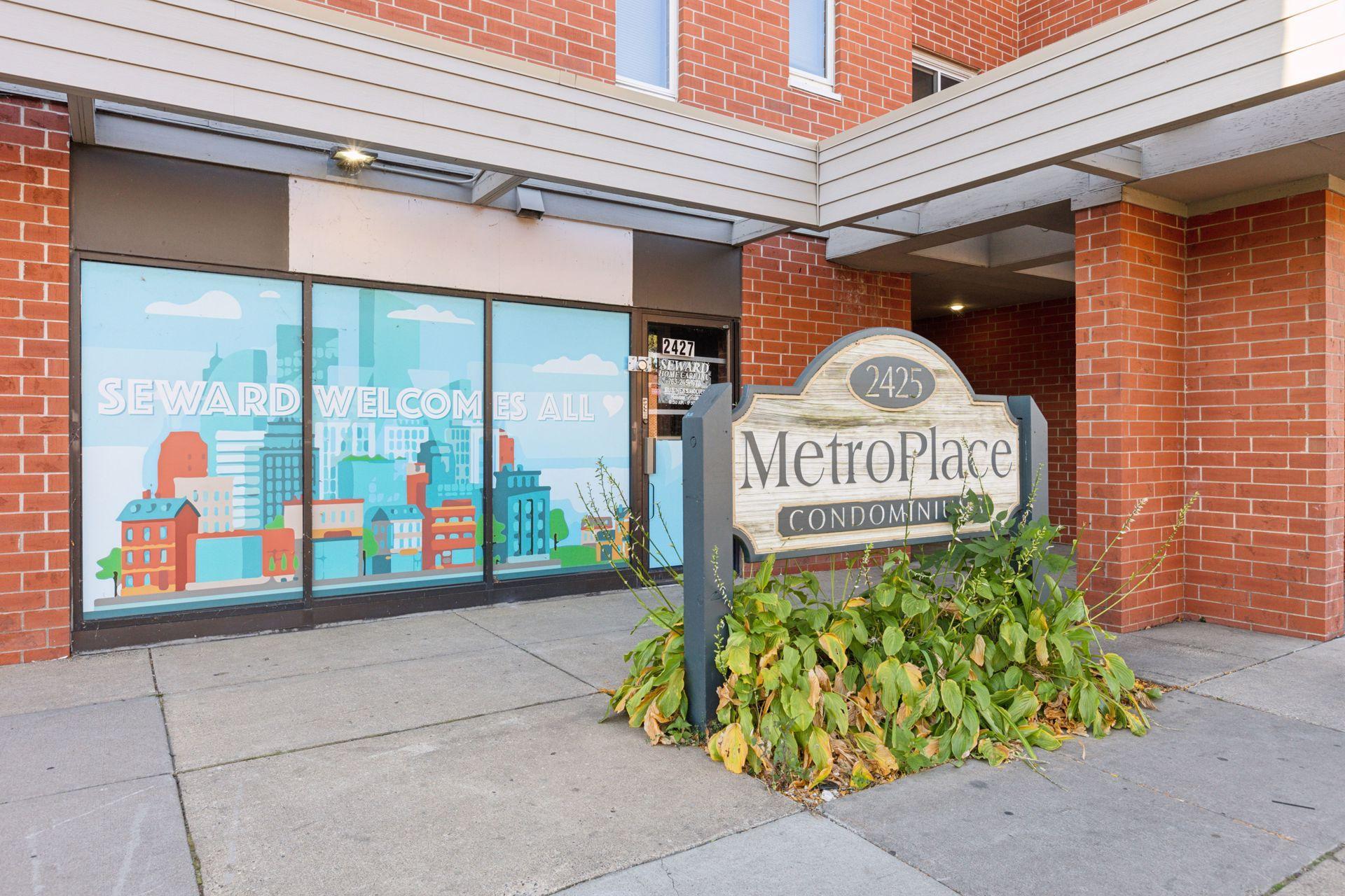 2425 E Franklin Avenue 209