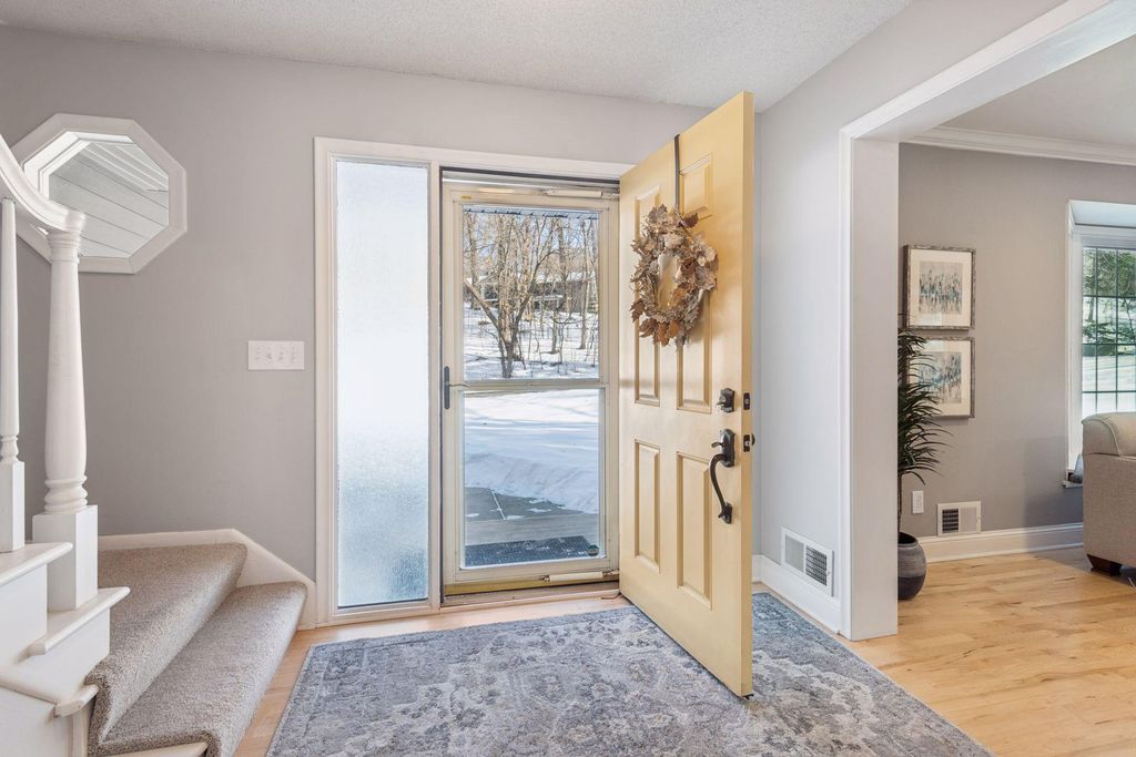 Photo of 4108 Dublin Drive, Minnetonka, MN 55345 (MLS # 7013111)