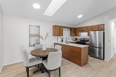 975 Pondview Court Vadnais Heights MN 55127