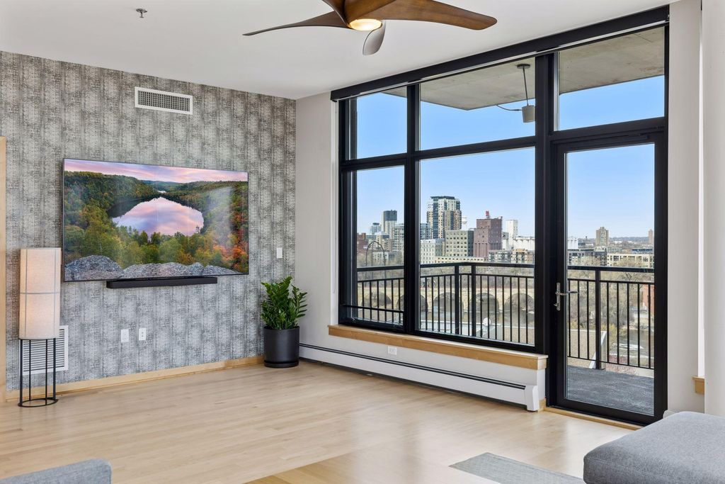 Photo of 1120 S 2nd Street #901, Minneapolis, MN 55415 (MLS # 7046859)