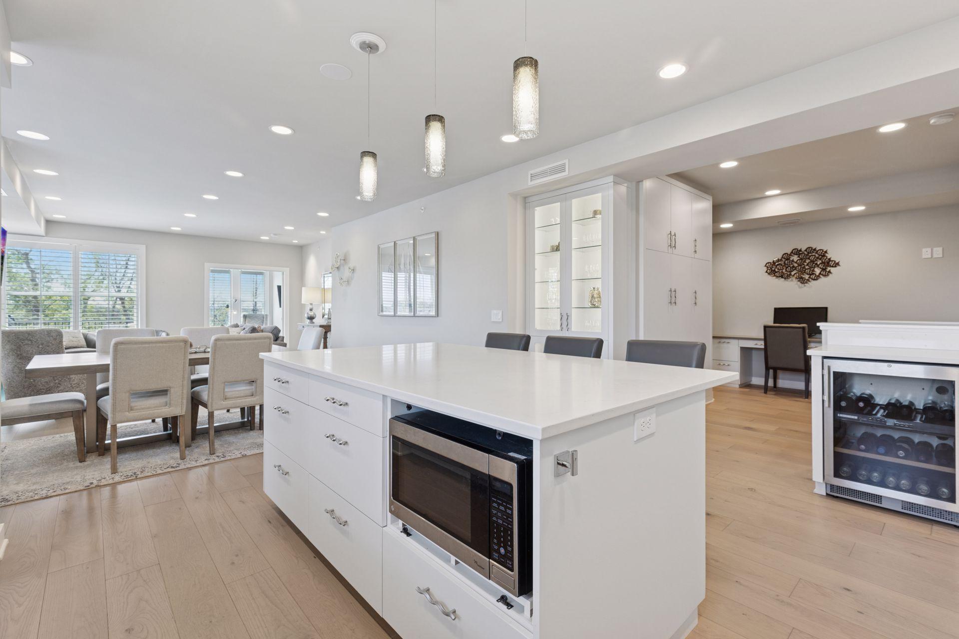 415 Indian Mound Street 302