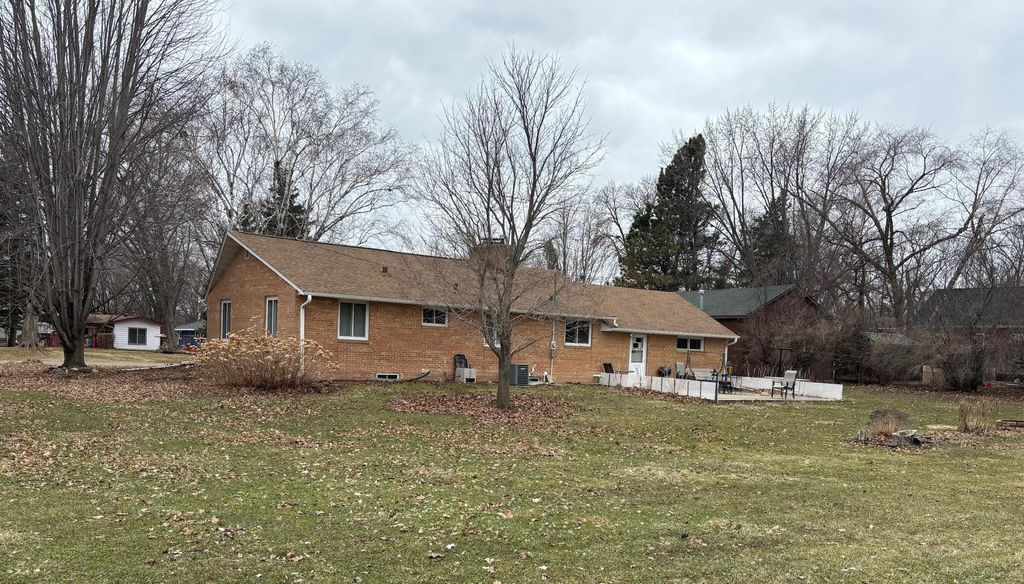 Photo of 607 1st Street NE, Buffalo, MN 55313 (MLS # 7040897)