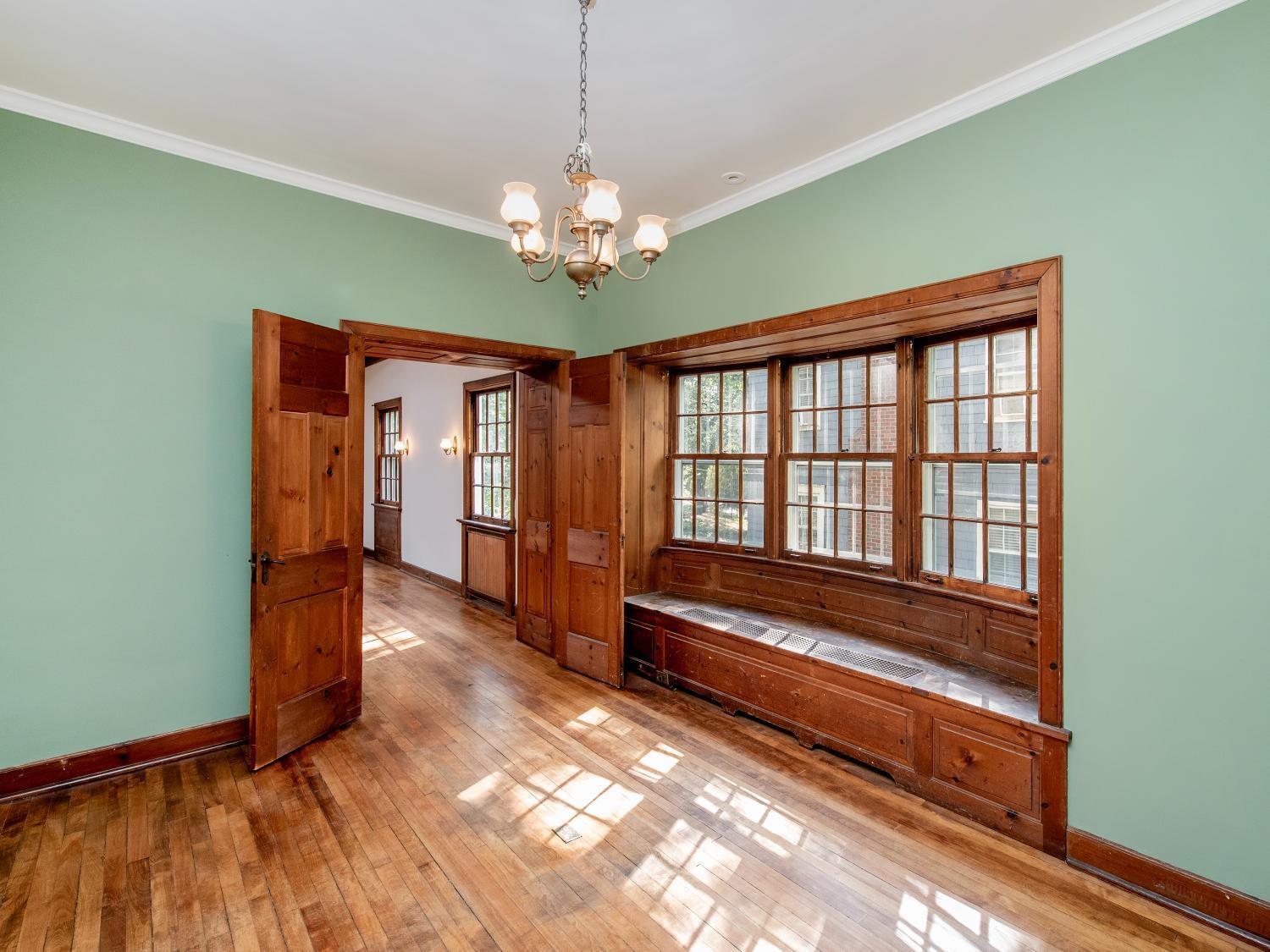 92 Orlin Avenue SE