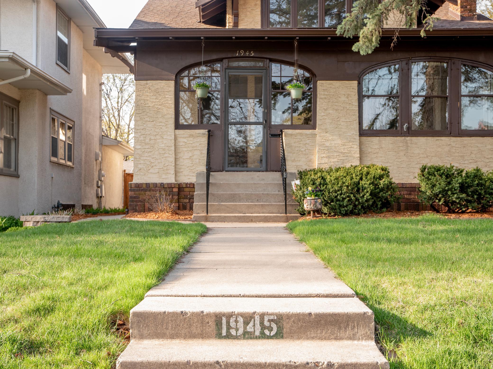 1945 Portland Avenue