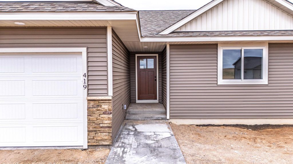 Photo of 419 Coyote Way, New Richmond, WI 54017 (MLS # 7057268)