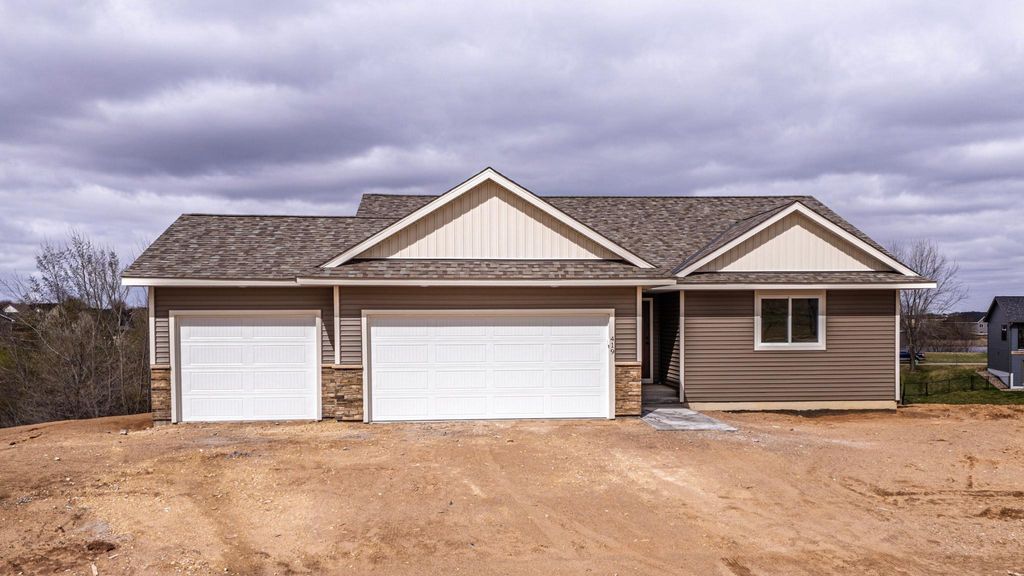 Photo of 419 Coyote Way, New Richmond, WI 54017 (MLS # 7057268)