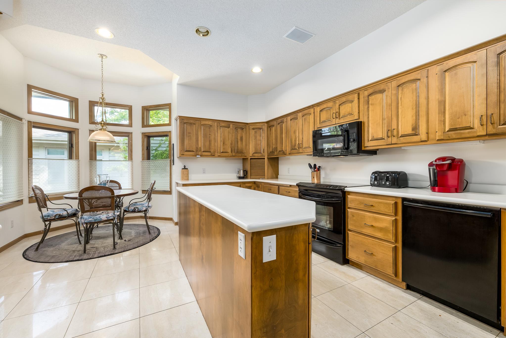 8991 Ferndale Lane