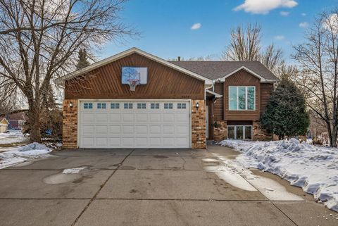 4076 States Avenue Eagan MN 55123