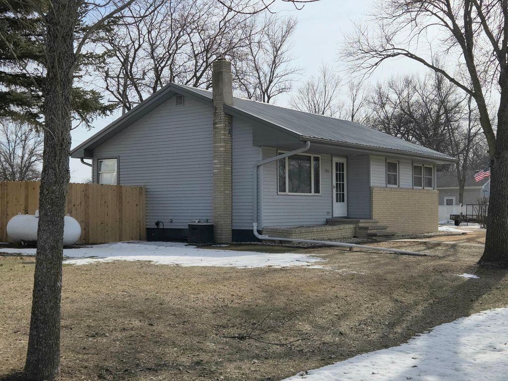 Photo of 206 14th Street N, Wheaton, MN 56296 (MLS # 7029257)