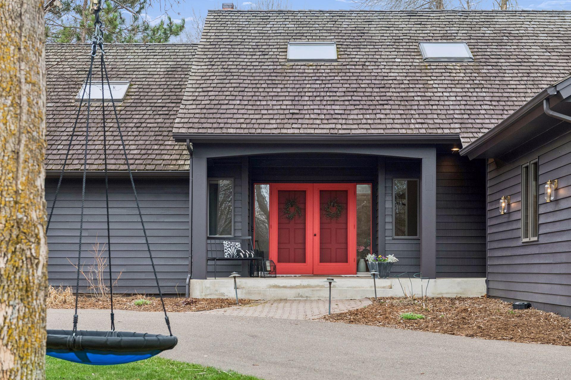 1815 Meadowwoods Trail