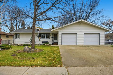 310 27th Avenue N Fargo ND 58102