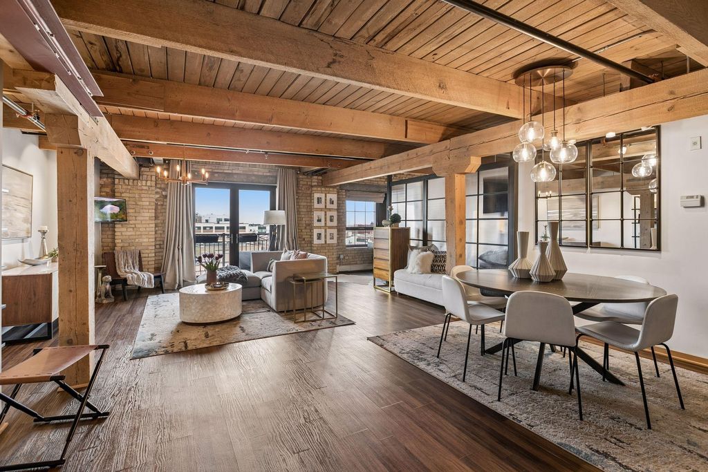 Photo of 404 Washington Avenue N #608, Minneapolis, MN 55401 (MLS # 7033318)