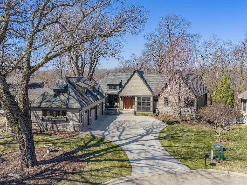 Photo of 1912 Linner Woods Court, Wayzata, MN 55391 (MLS # 7053484)