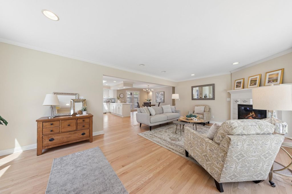 Photo of 1783 Berkeley Avenue, Saint Paul, MN 55105 (MLS # 7019189)
