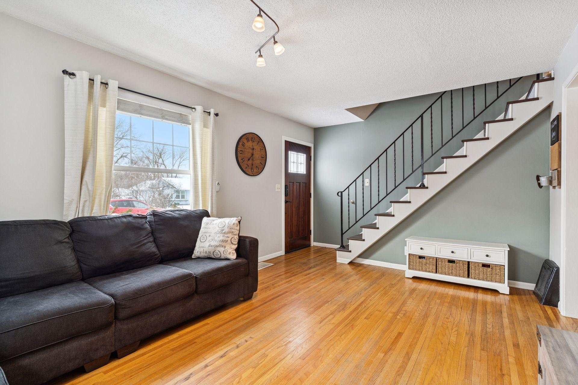 2713 Brunswick Avenue S