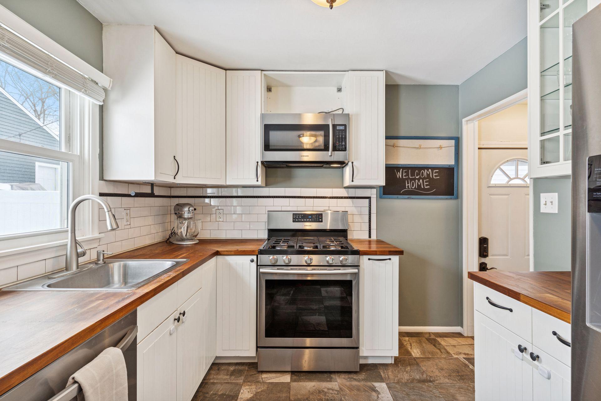 2713 Brunswick Avenue S