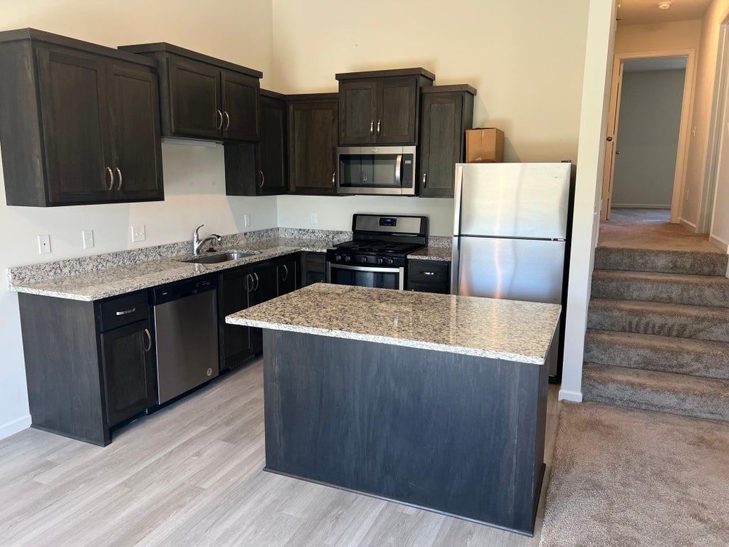 Photo of 8520 Gateway Circle, Monticello, MN 55362 (MLS # 7147033)
