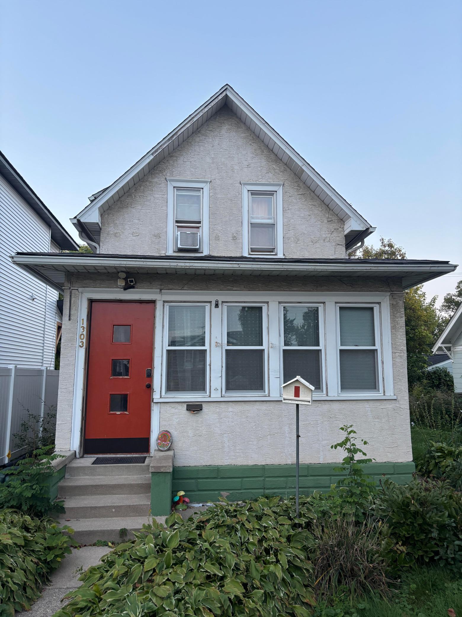 1303 Randolph Avenue