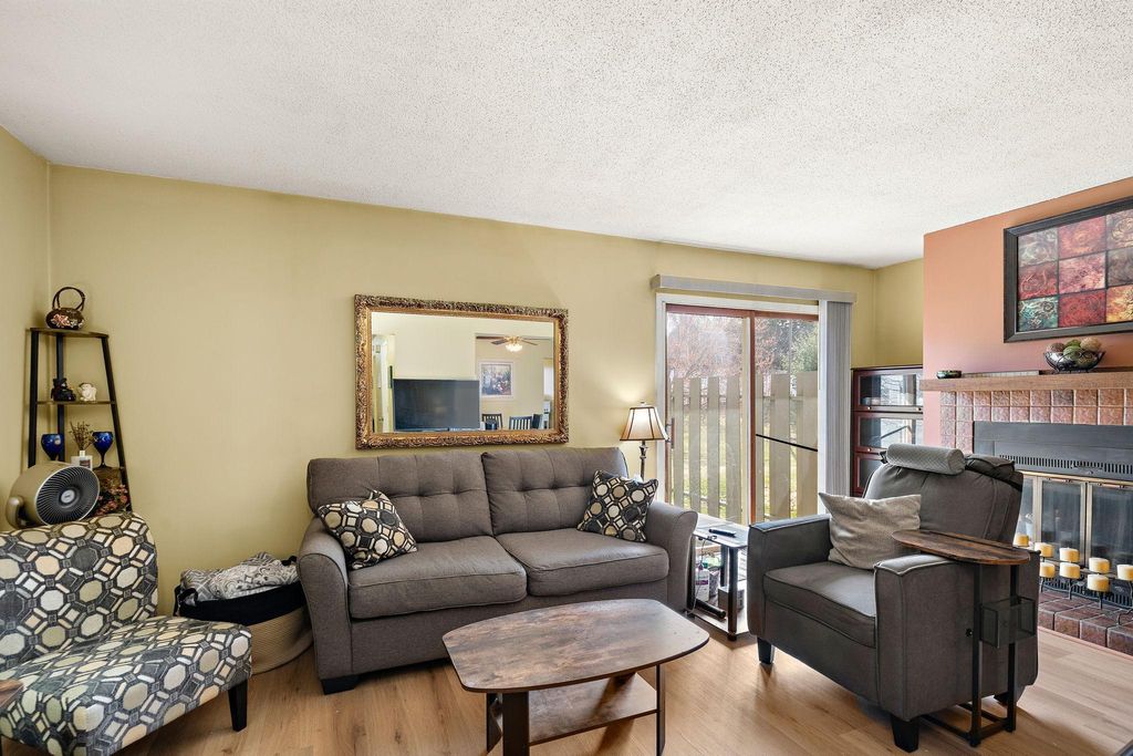 Photo of 418 Dorland Place, Maplewood, MN 55119 (MLS # 7051504)