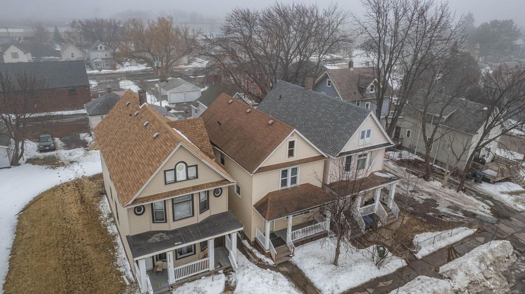 Photo of 2424 W 2nd Street, Duluth, MN 55806 (MLS # 7038280)