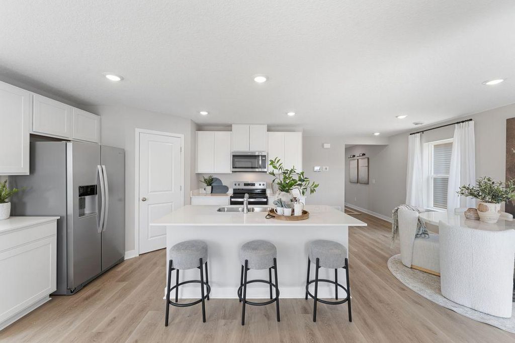 Photo of 1956 Aztec Avenue, Shakopee, MN 55379 (MLS # 7075731)