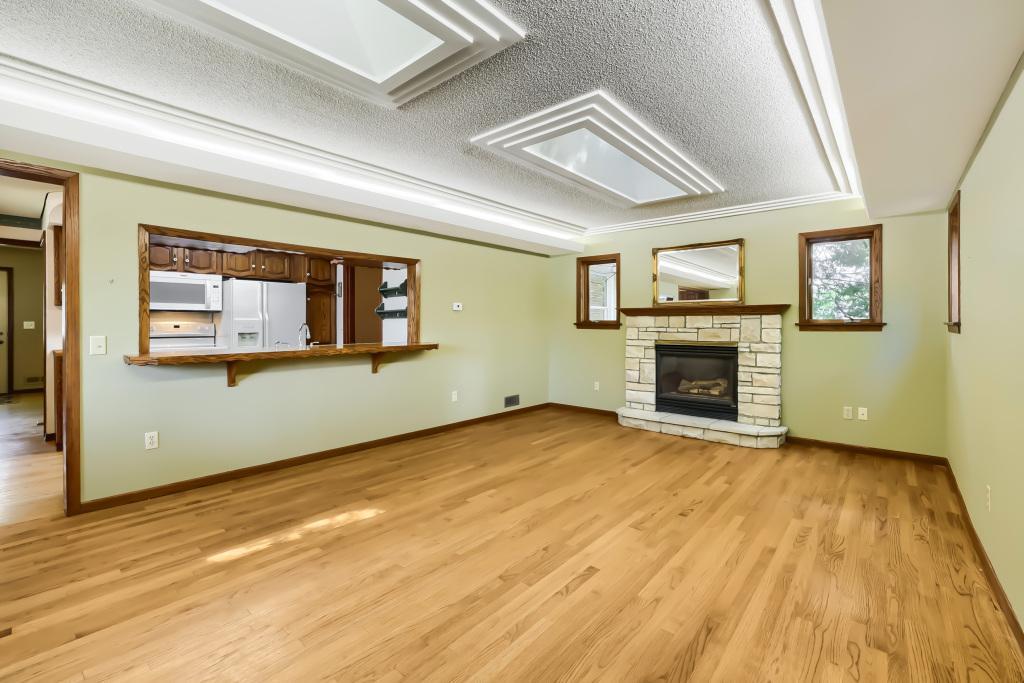 Photo of 558 113th Lane NW, Coon Rapids, MN 55448 (MLS # 7089793)