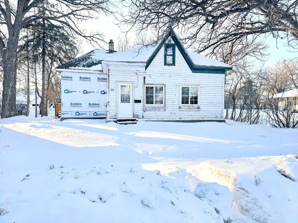 Photo of 111 Markley Avenue S, Thief River Falls, MN 56701 (MLS # 7028489)
