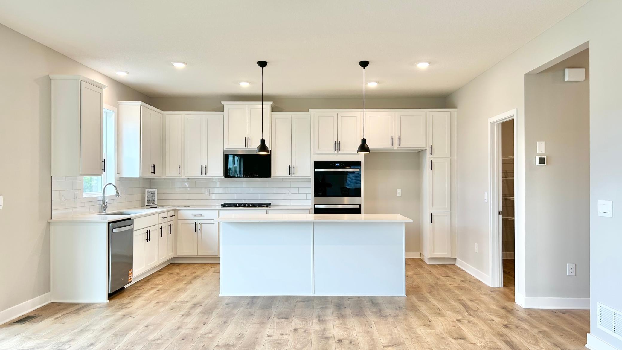 3164 Sunflower Way NW