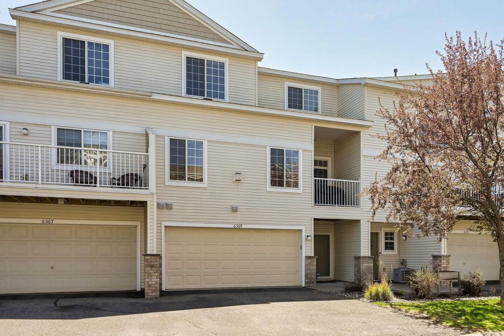 Photo of 6569 Olive Lane N, Maple Grove, MN 55311 (MLS # 7065510)