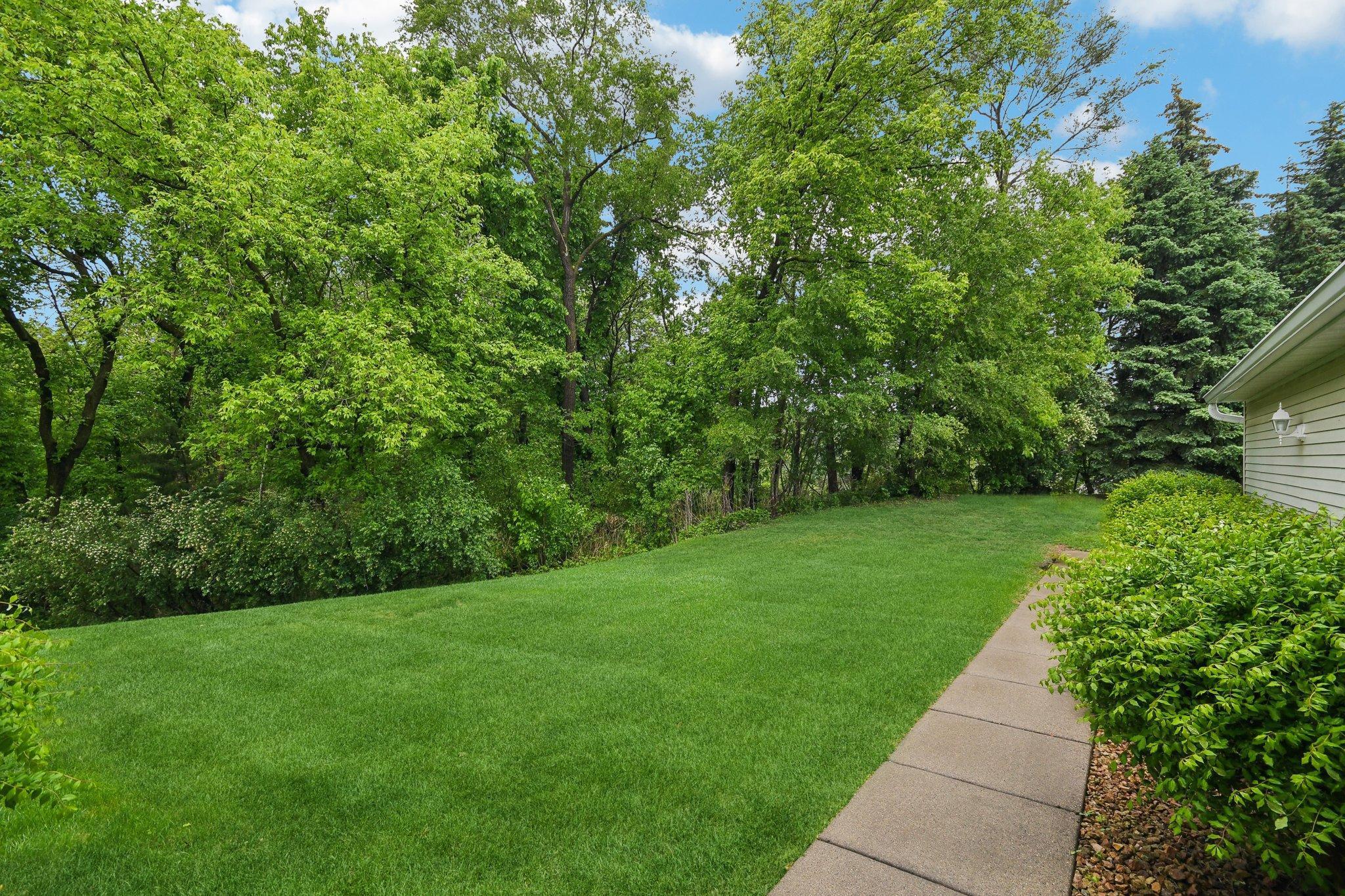 6879 Inverness Trail