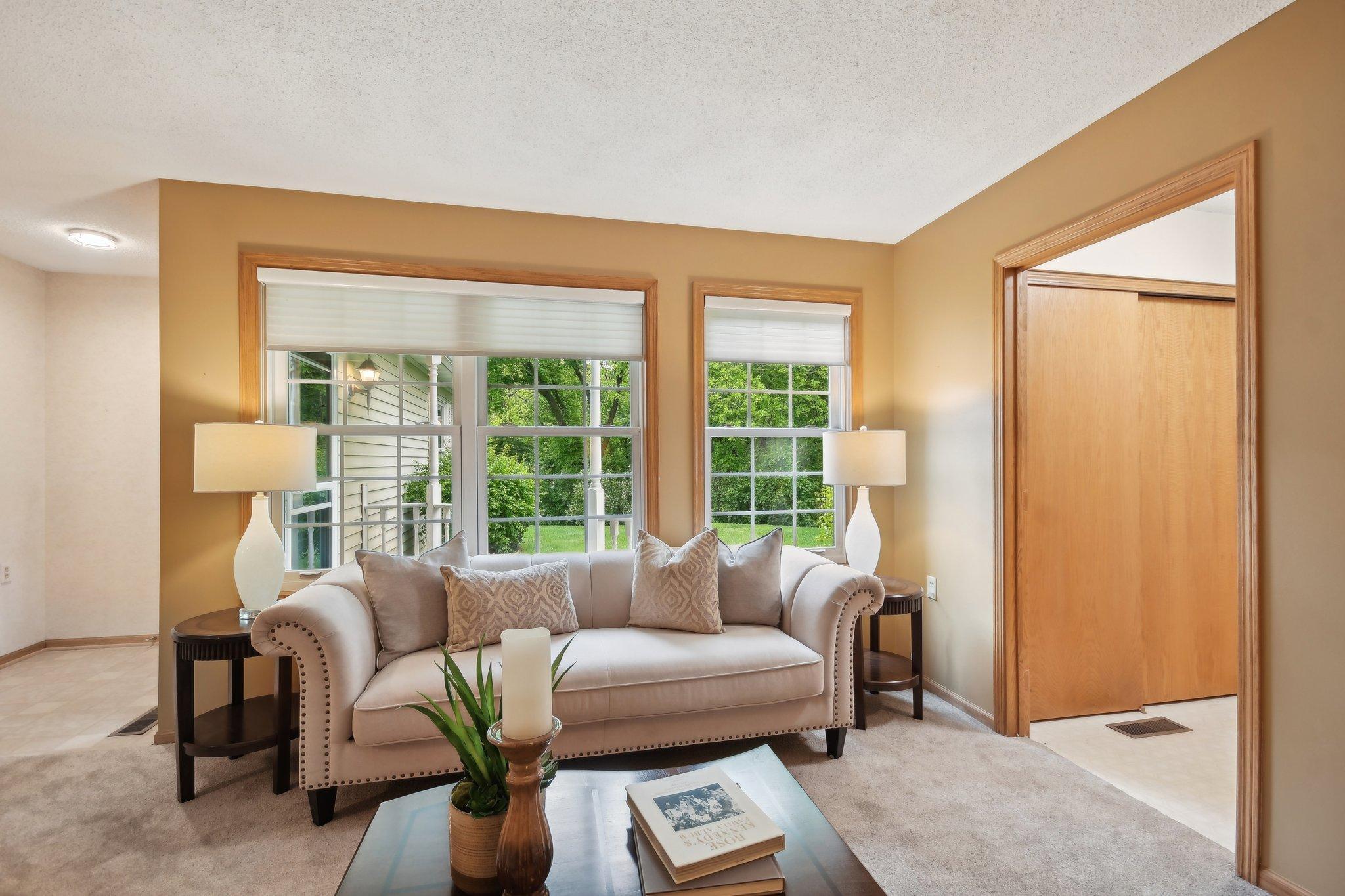 6879 Inverness Trail