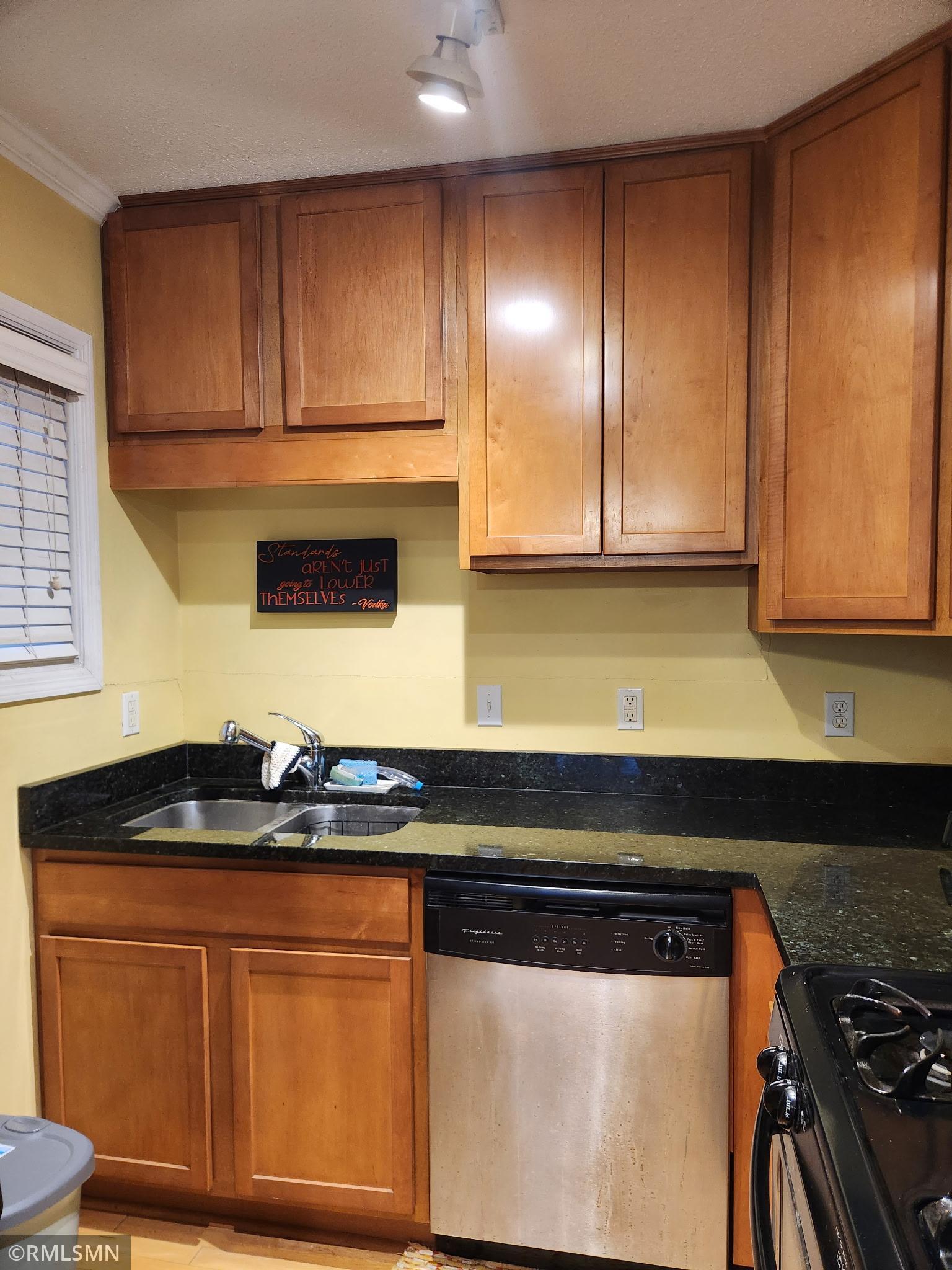 440 Ridgewood Avenue 204