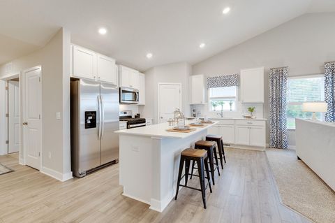 Photo of 2295 LaTour Drive, Shakopee, MN 55379 (MLS # 7097978)
