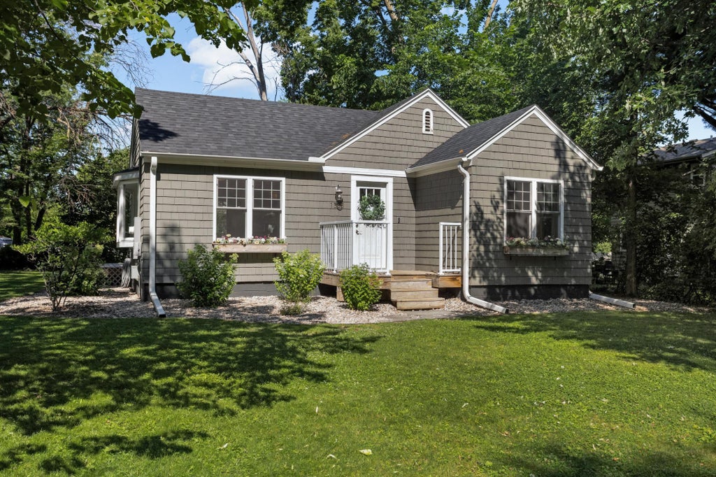 Photo of 1385 Arbor Street, Wayzata, MN 55391 (MLS # 7077686)