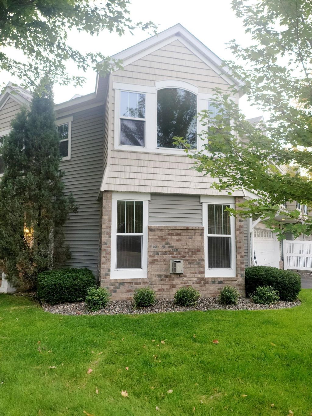 Photo of 3049 Chamberlain Street N #4, Maplewood, MN 55109 (MLS # 7020417)
