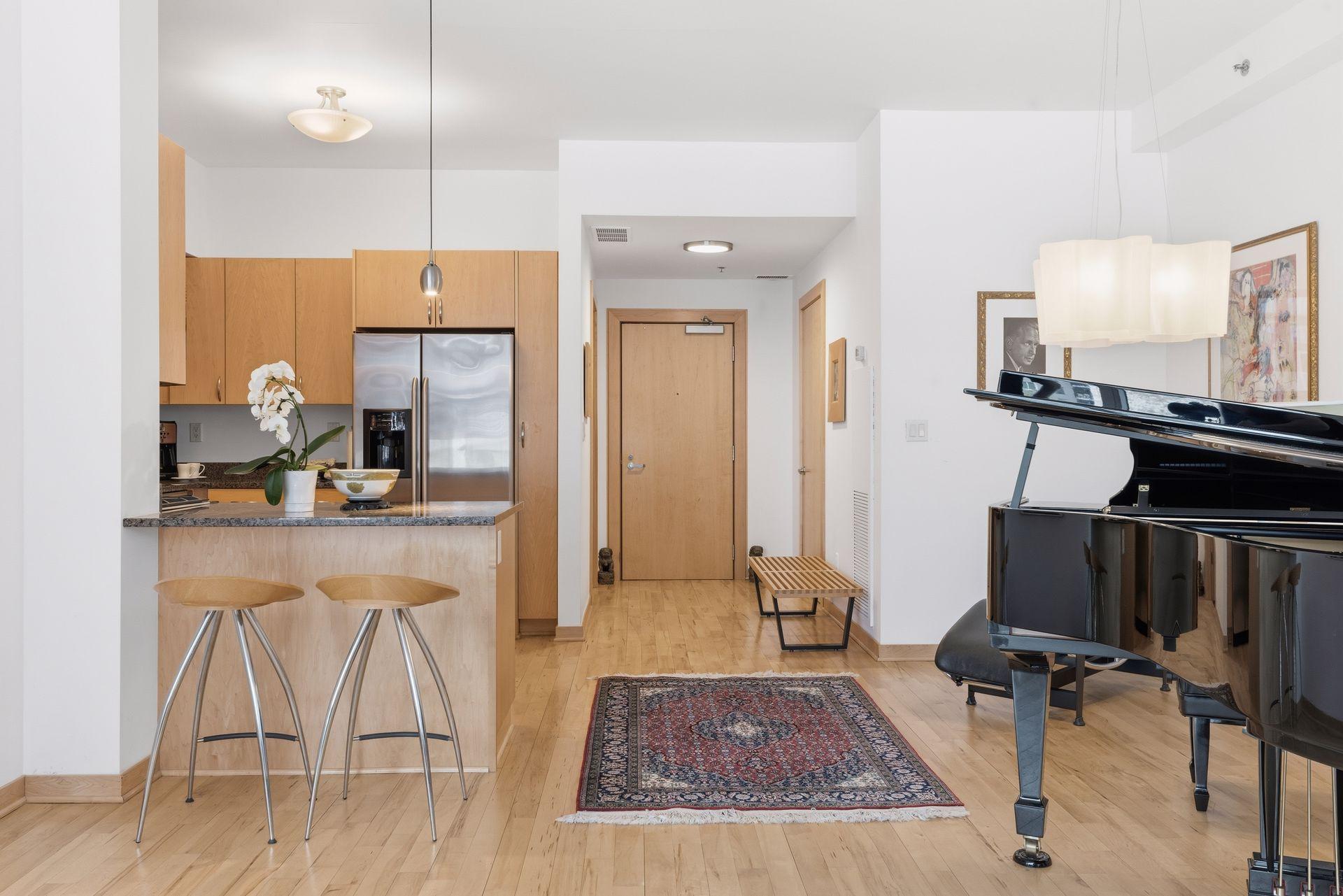 215 10th Avenue S 435