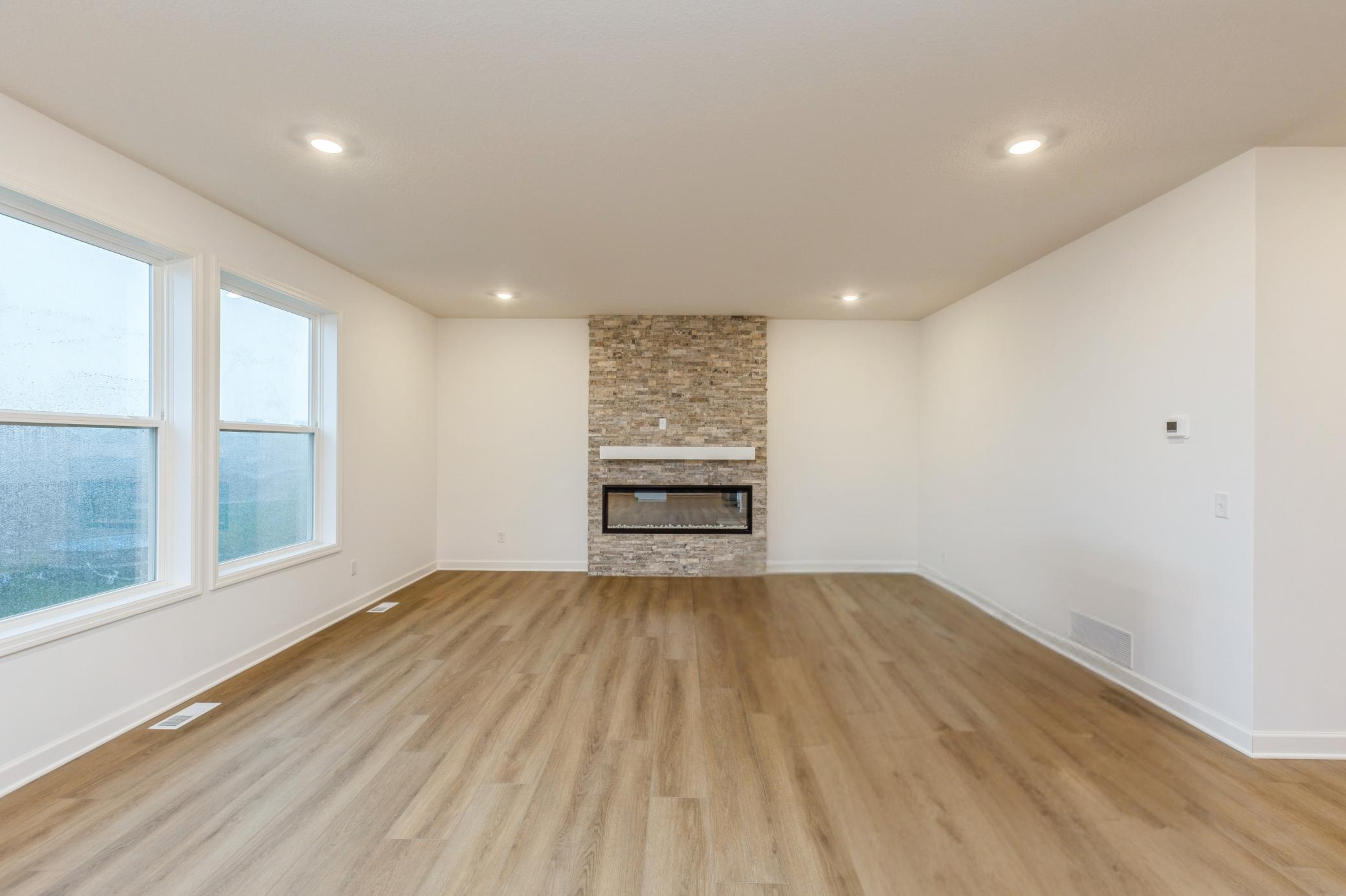 9576 Jada Way