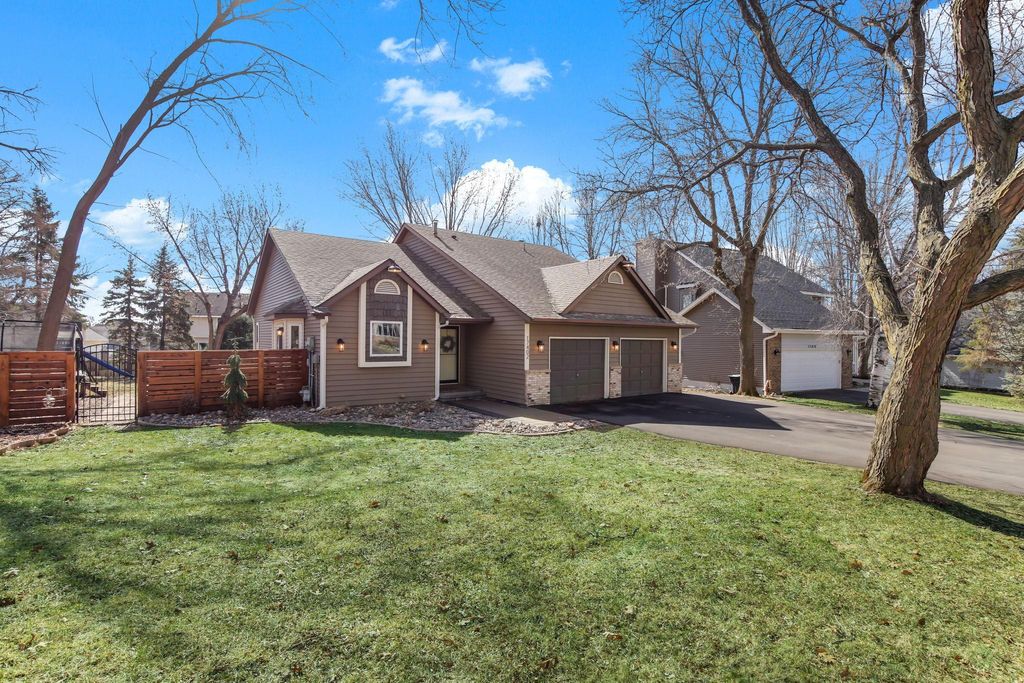 Photo of 17402 Harding Lane, Lakeville, MN 55044 (MLS # 7022130)