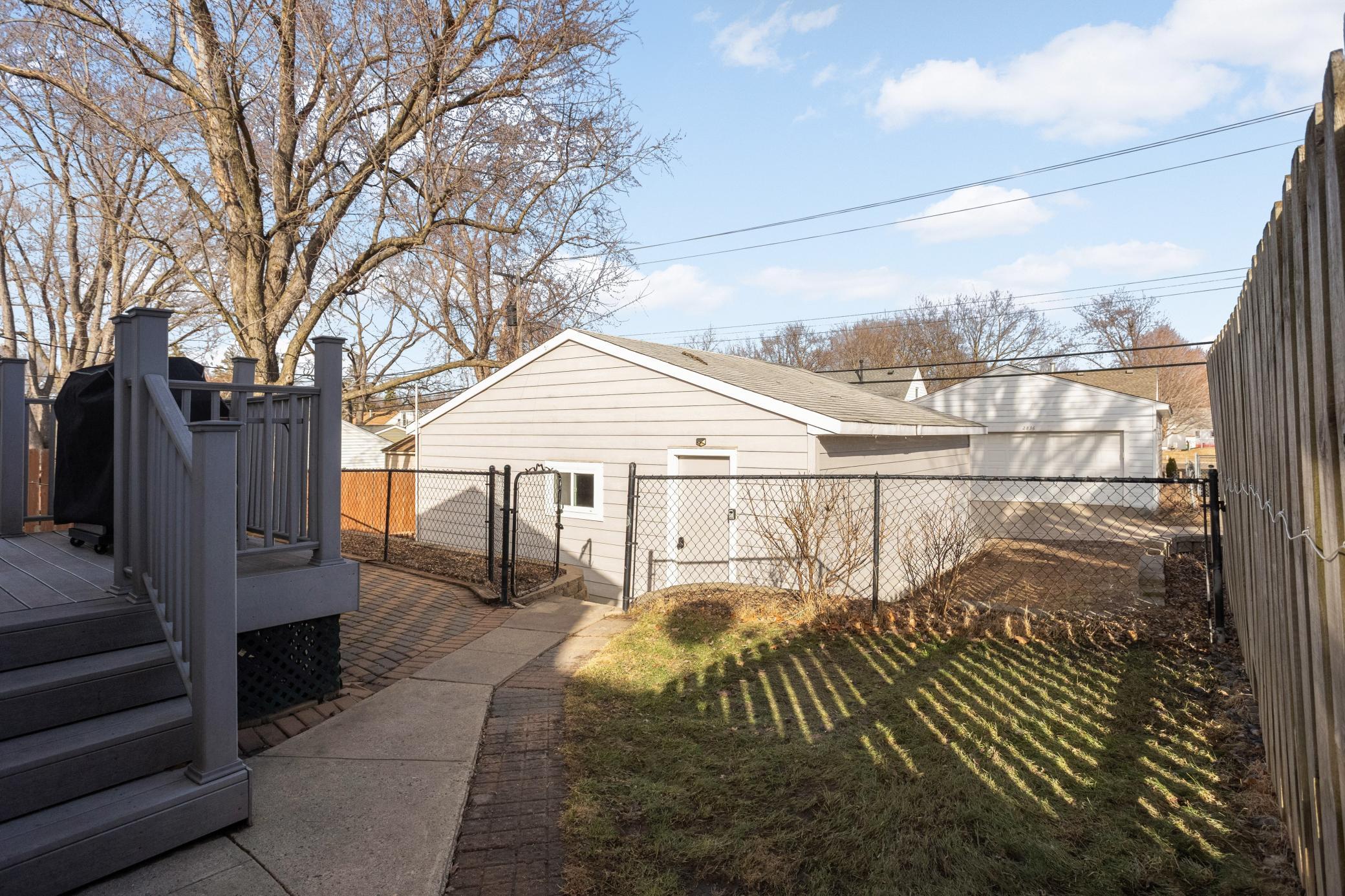 2837 Louisiana Avenue S