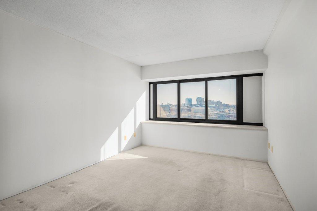 1920 S 1st Street 1106