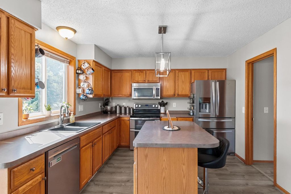 Photo of 17042 Eventide Way, Farmington, MN 55024 (MLS # 6802724)