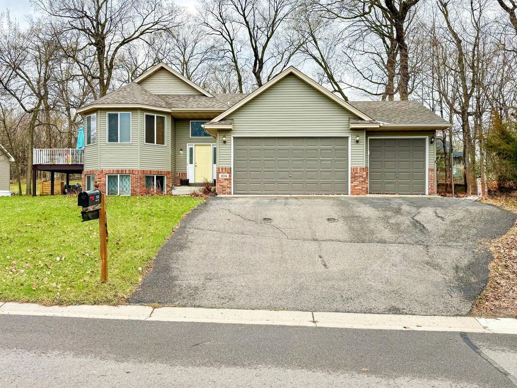 Photo of 104 Mills Woods Trail, Buffalo, MN 55313 (MLS # 7057772)