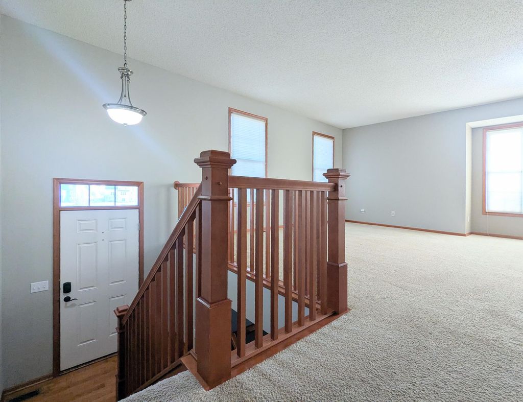 Photo of 11170 Sand Castle Drive #E, Woodbury, MN 55129 (MLS # 7040995)