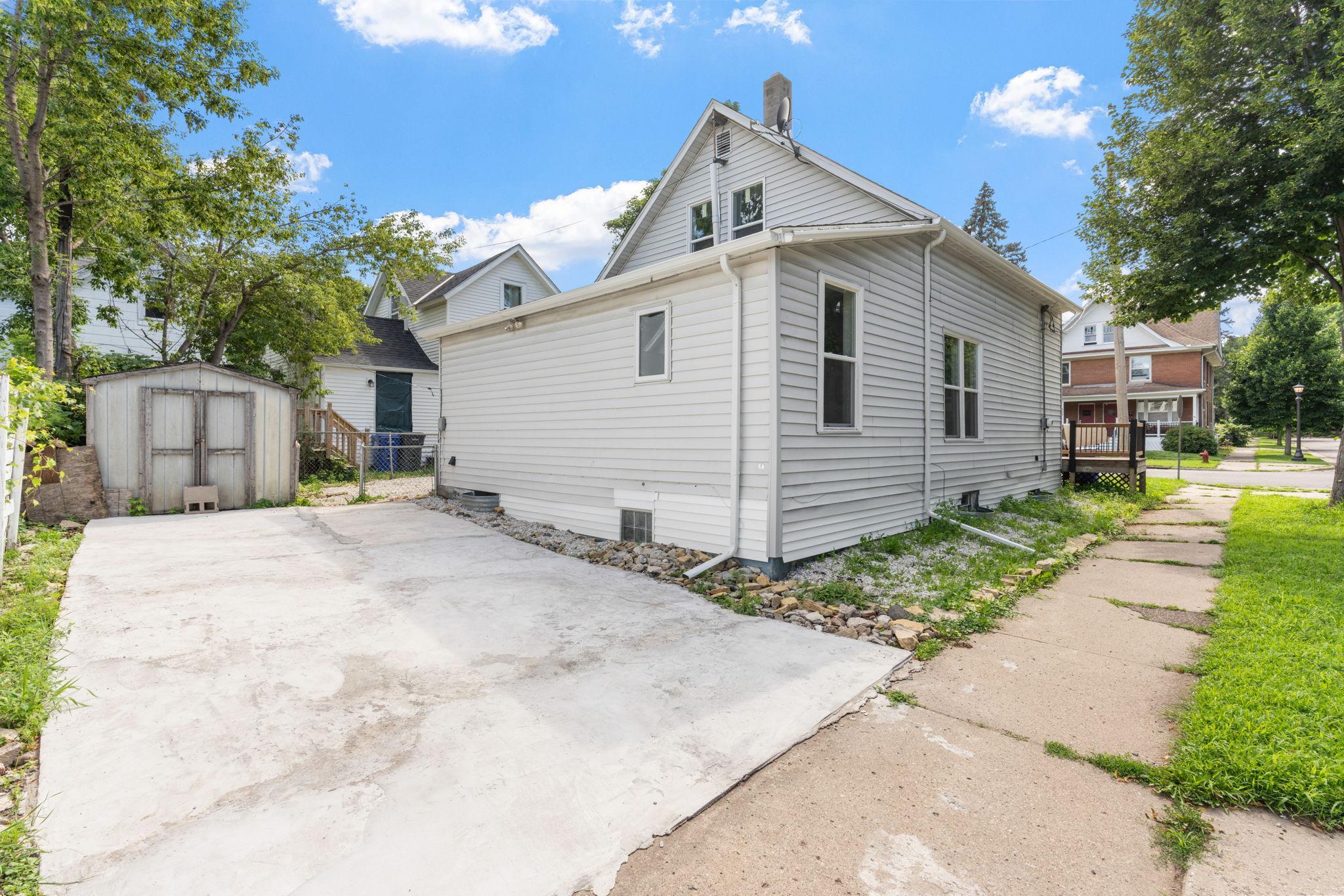 654 Winslow Avenue