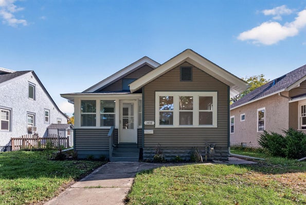 1408 ARONA ST, SAINT PAUL, MN 55108 - Image 2013a8a0785cc6c51cf4ab464dd2fe9c/3022586204