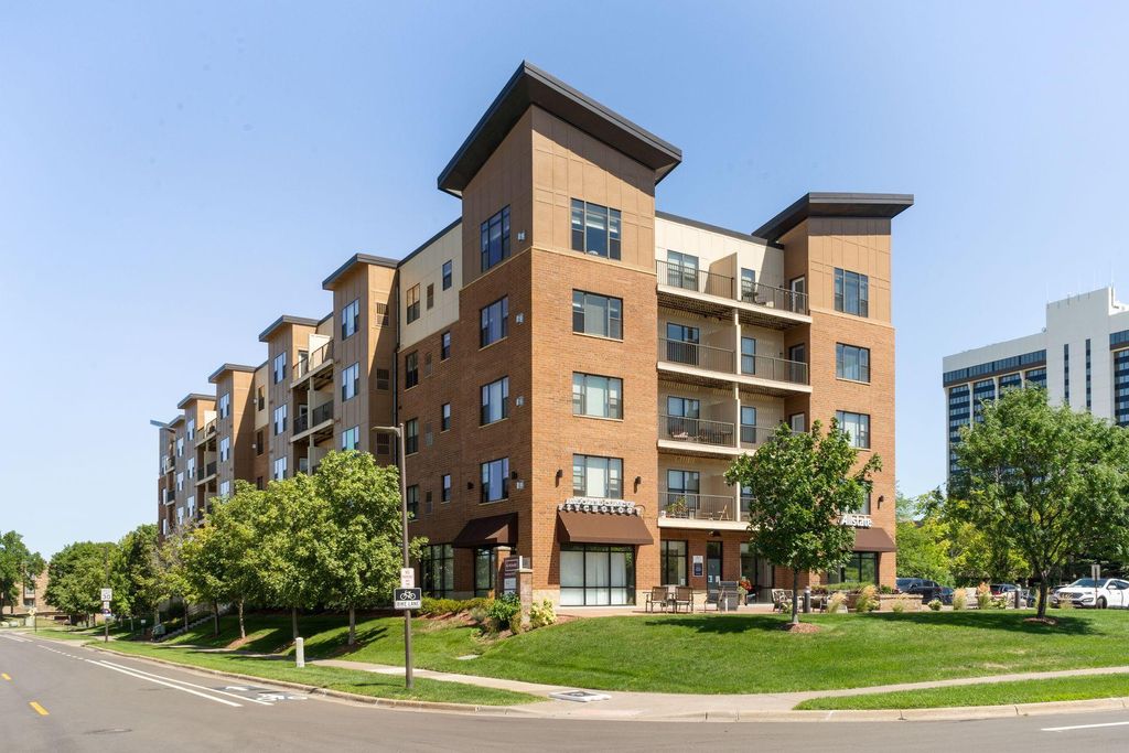 Photo of 1155 Ford Road #407, Saint Louis Park, MN 55426 (MLS # 7052647)