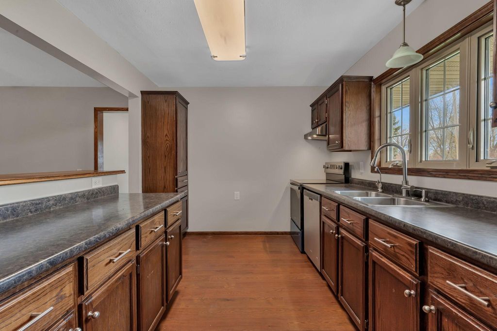 Photo of 606 Cofield Street S, Raymond, MN 56282 (MLS # 7050604)