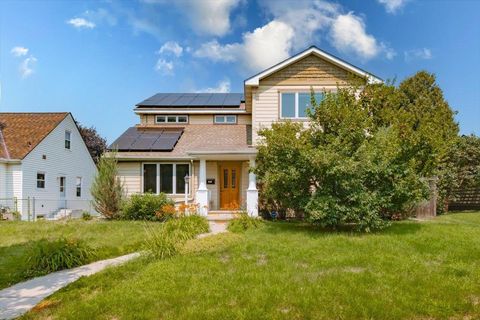 1841 W Saunders Avenue Saint Paul MN 55116