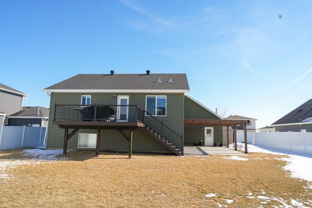 Photo of 1801 42nd Street S, Moorhead, MN 56560 (MLS # 7042504)
